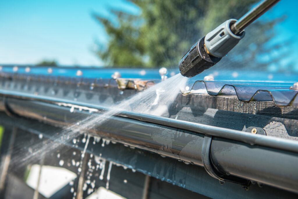 Gutter cleaning Vancouver